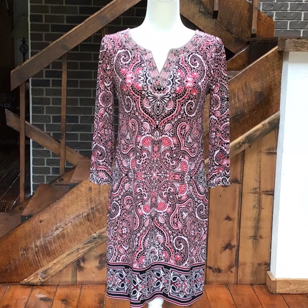 White House Black Market dress with 3/4 length sleeves